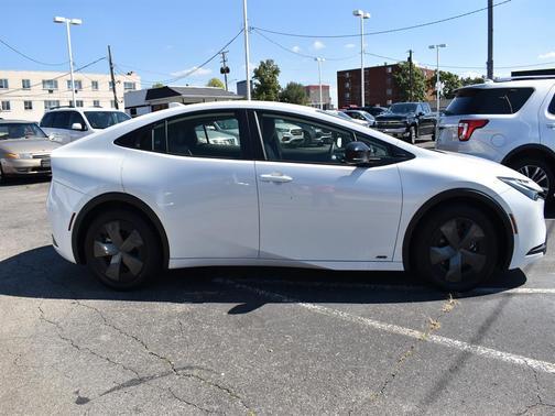 2024 Toyota Prius LE