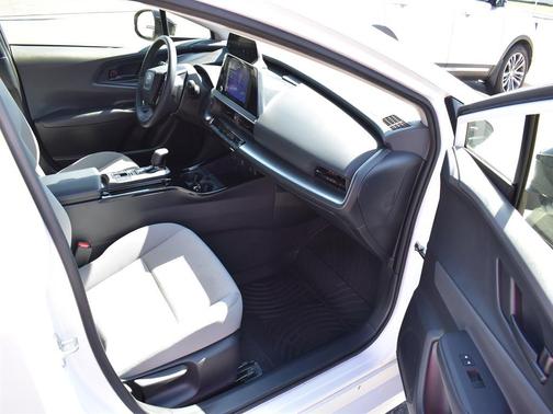 2024 Toyota Prius LE