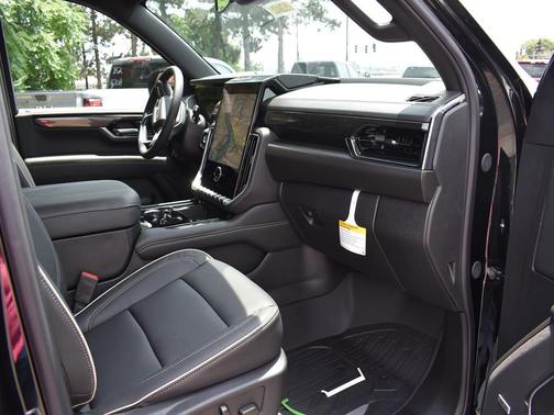 2025 GMC Yukon XL 4WD Elevation