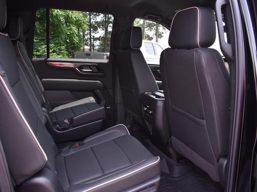 2025 GMC Yukon XL 4WD Elevation