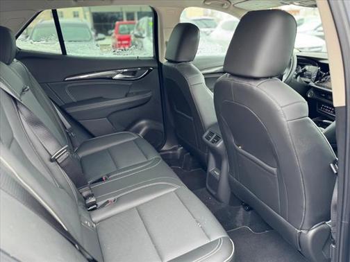 2022 Buick Envision FWD Essence