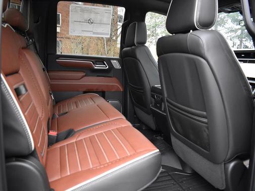 2026 GMC Sierra 3500 Denali