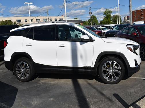 Summit White 2019 GMC Terrain SLT