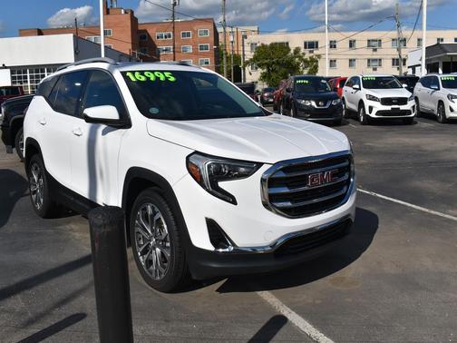 Summit White 2019 GMC Terrain SLT