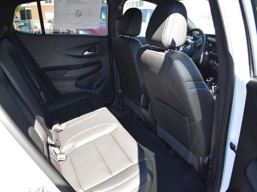 Summit White 2026 Buick Envista Sport Touring FWD