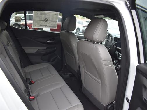 2025 Buick Envista Avenir FWD