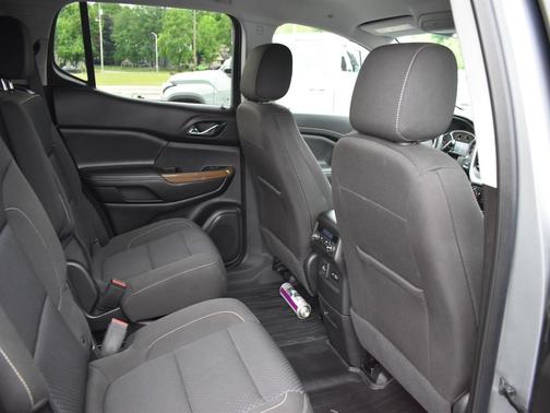 Sterling Metallic 2023 GMC Acadia FWD SLE