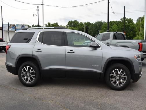Sterling Metallic 2023 GMC Acadia FWD SLE