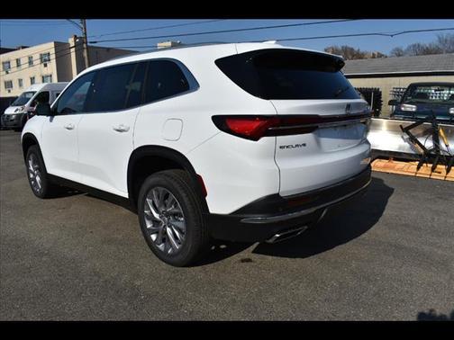 2025 Buick Enclave Preferred FWD