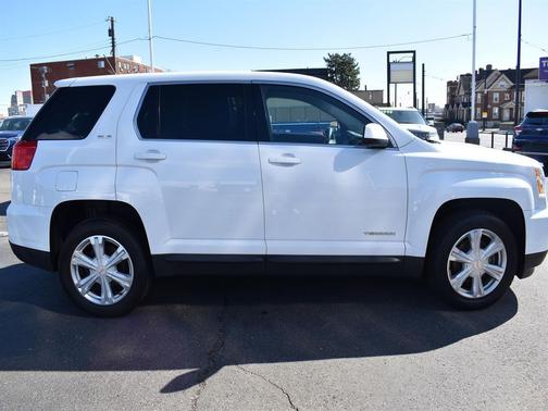2017 GMC Terrain SLE-1
