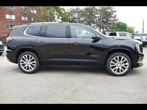 2025 GMC Acadia Denali