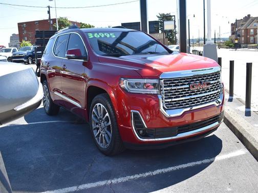 2023 GMC Acadia Denali