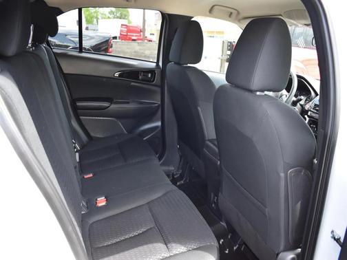 White Diamond 2024 Mitsubishi Eclipse Cross LE
