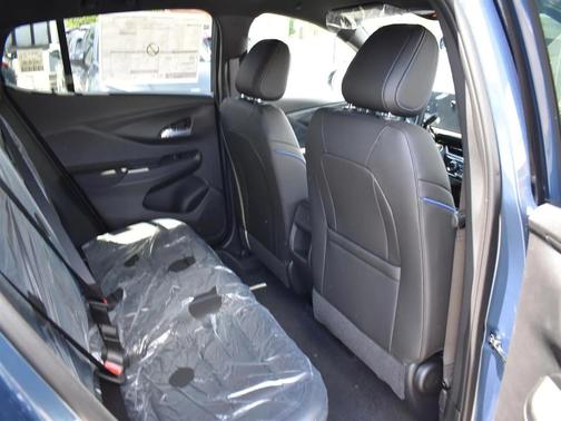Ocean Blue Metallic 2026 Buick Envista Sport Touring FWD