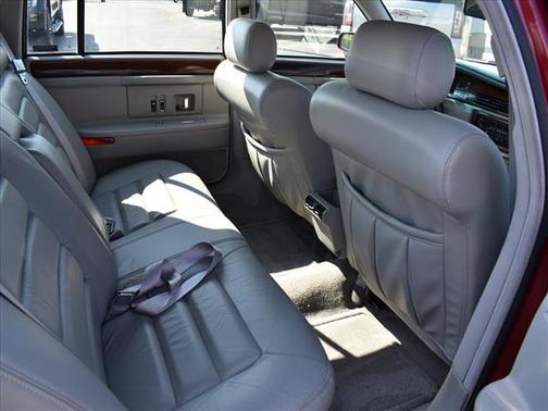 1994 Cadillac DeVille Base