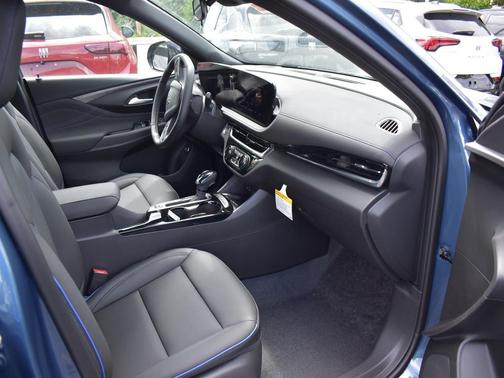 Ocean Blue Metallic 2026 Buick Envista Sport Touring FWD