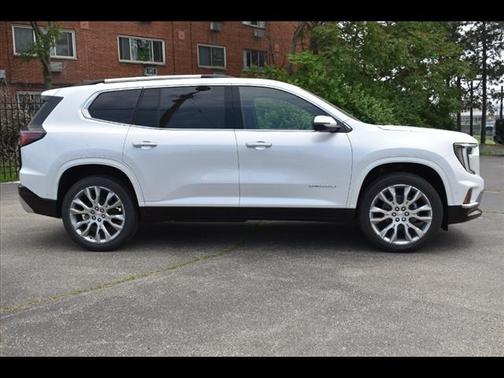 2025 GMC Acadia Denali