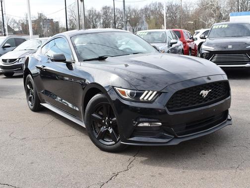 2016 Ford Mustang V6