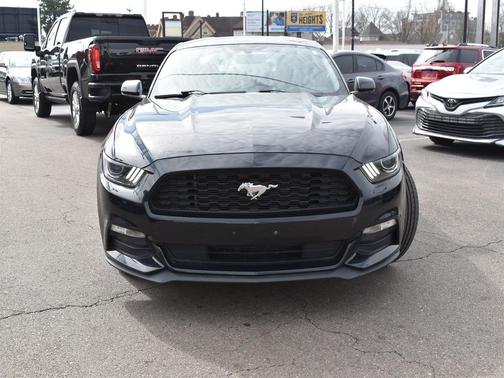 2016 Ford Mustang V6