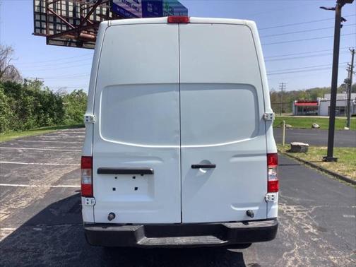 2017 Nissan NV Cargo NV2500 HD S V6