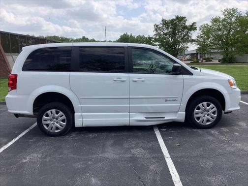 2016 Dodge Grand Caravan AVP/SE