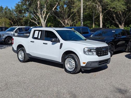 2022 Ford Maverick XL