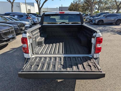 2022 Ford Maverick XL