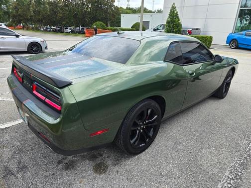 2018 Dodge Challenger SXT