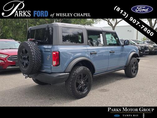 Azure Gray Metallic 2024 Ford Bronco Black Diamond