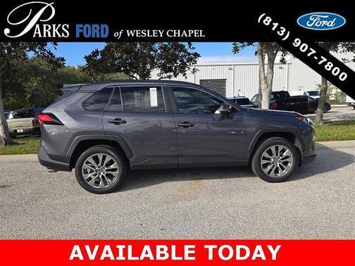 2020 Toyota RAV4 XLE Premium