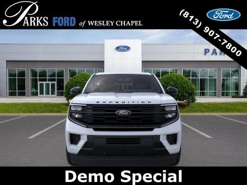 Space Silver 2026 Ford Expedition Platinum