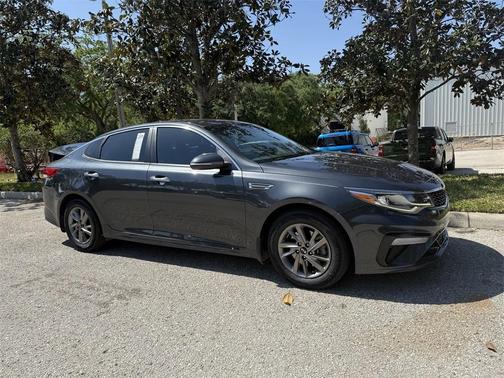 2020 Kia Optima LX