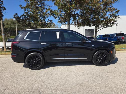 2023 Cadillac XT6 Premium Luxury FWD