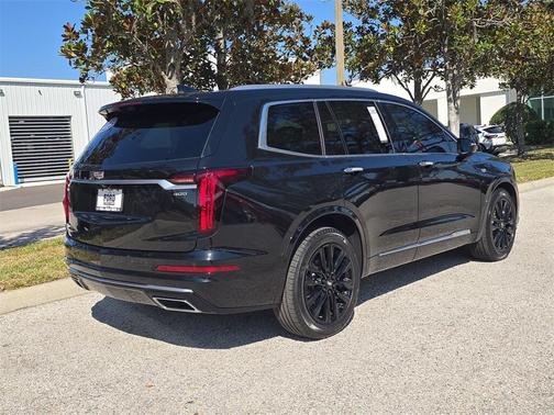 2023 Cadillac XT6 Premium Luxury FWD