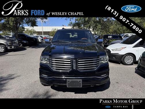2017 Lincoln Navigator Select