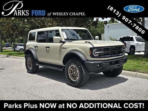 Desert Sand 2026 Ford Bronco Outer Banks