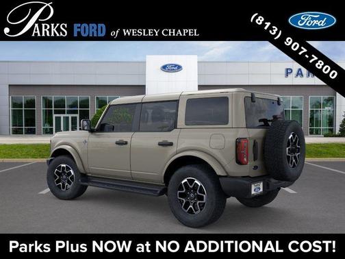 Desert Sand 2026 Ford Bronco Outer Banks