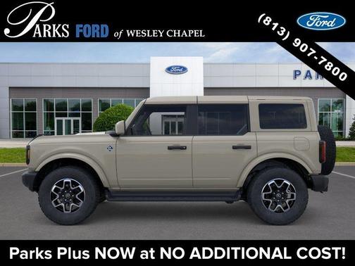 Desert Sand 2026 Ford Bronco Outer Banks