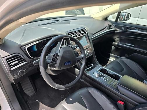 2020 Ford Fusion Hybrid Titanium