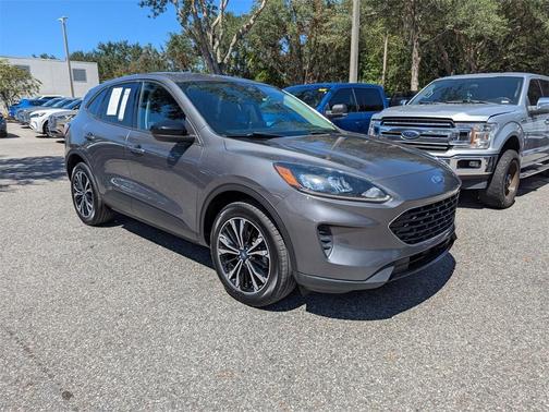 2021 Ford Escape SE
