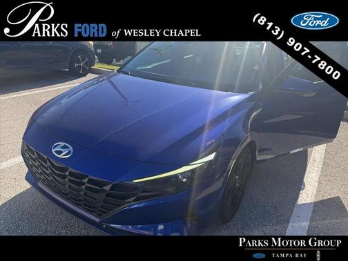 2023 Hyundai ELANTRA SEL