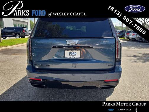 Deep Sea Metallic 2025 Cadillac Escalade ESV Sport Platinum