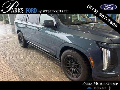 Deep Sea Metallic 2025 Cadillac Escalade ESV Sport Platinum