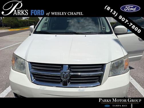 Stone White Clearcoat 2010 Dodge Grand Caravan SXT