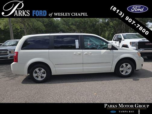 Stone White Clearcoat 2010 Dodge Grand Caravan SXT