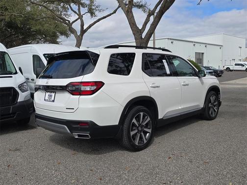 2024 Honda Pilot Touring