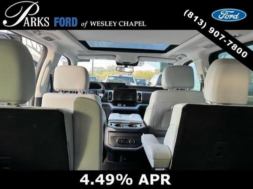 2025 Ford Expedition Platinum