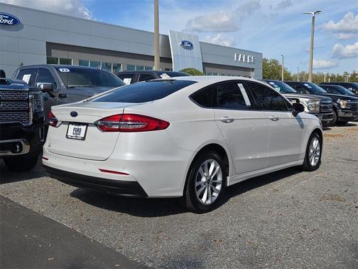 2020 Ford Fusion Hybrid SE