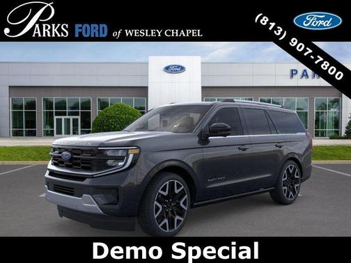 Dark Matter Gray Metallic 2026 Ford Expedition Platinum