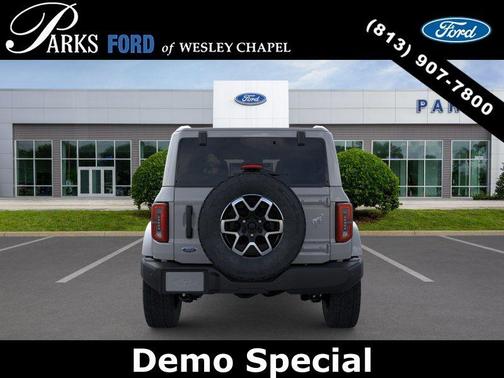Avalanche Gray 2026 Ford Bronco Outer Banks